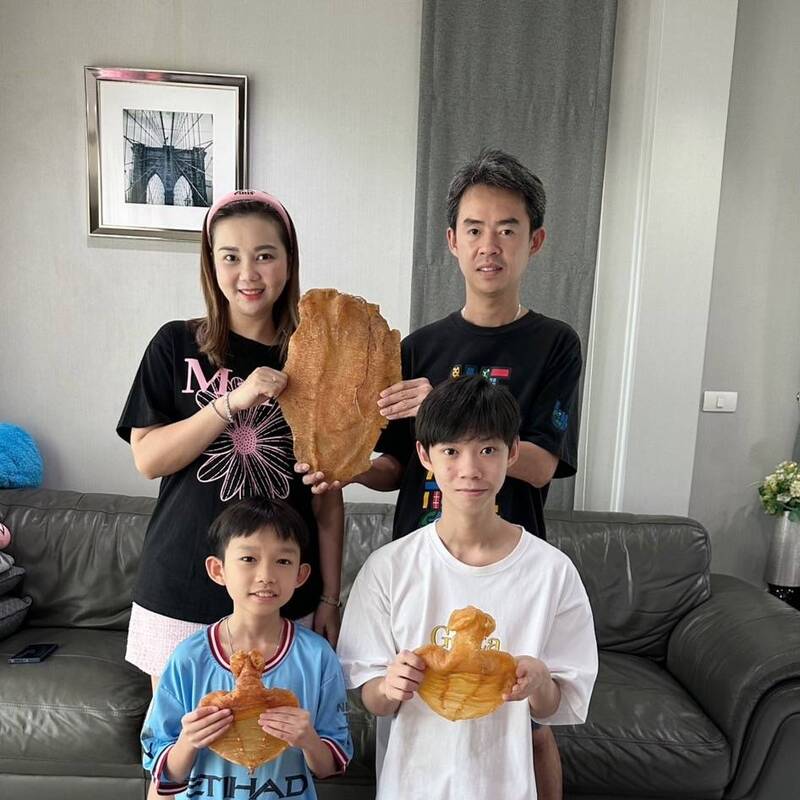 กระเพาะปลาเก่า